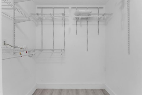 Adosado en venta en Miami, Florida, 2 dormitorios, 124.49 m2 № 2027828 - foto 14