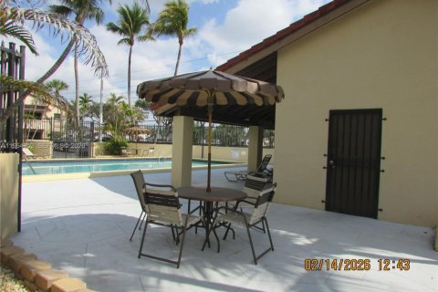 Adosado en venta en Miami, Florida, 2 dormitorios, 124.49 m2 № 2027828 - foto 20
