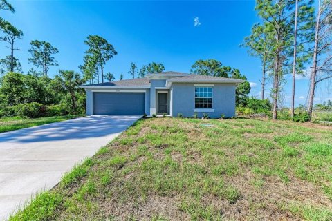Casa en alquiler en Port Charlotte, Florida, 4 dormitorios, 180.32 m2 № 1844975 - foto 1