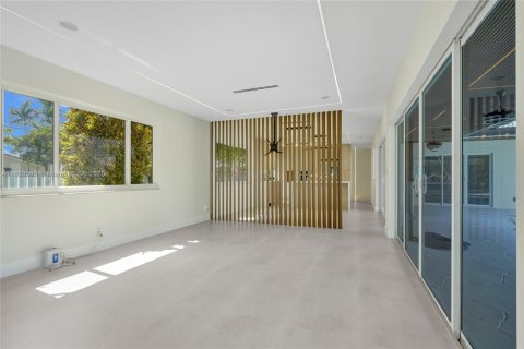 House in Hollywood, Florida 4 bedrooms, 230.12 sq.m. № 1836205 - photo 22