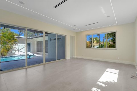 House in Hollywood, Florida 4 bedrooms, 230.12 sq.m. № 1836205 - photo 27