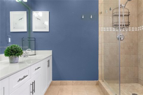 Touwnhouse à vendre à Miami, Floride: 4 chambres, 182 m2 № 2002945 - photo 23