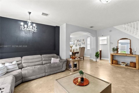 Touwnhouse à vendre à Miami, Floride: 4 chambres, 182 m2 № 2002945 - photo 9