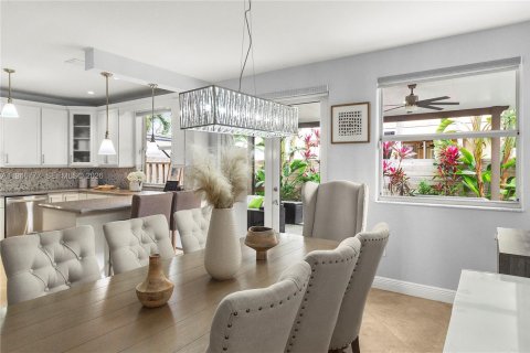 Touwnhouse à vendre à Miami, Floride: 4 chambres, 182 m2 № 2002945 - photo 12