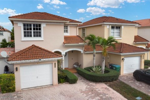 Touwnhouse à Miami, Floride 4 chambres, 182 m2 № 2002945