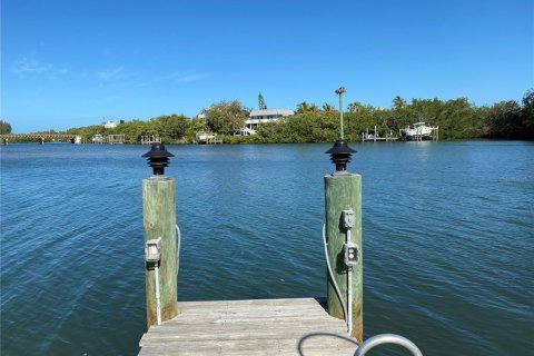 House in Boca Grande, Florida 3 bedrooms, 231.14 sq.m. № 1529074 - photo 29