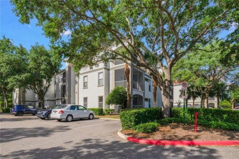 Condo in Orlando, Florida, 2 bedrooms  № 1781240 - photo 2