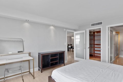 Condominio en venta en Miami Beach, Florida, 1 dormitorio, 84.54 m2 № 1814414 - foto 12