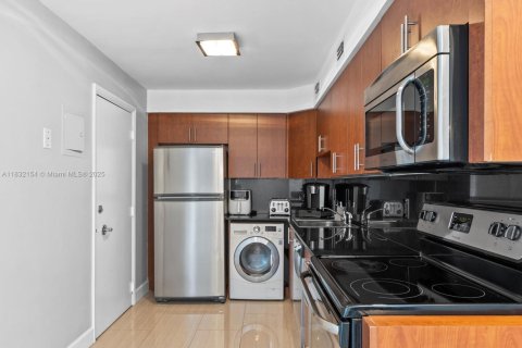Condominio en venta en Miami Beach, Florida, 1 dormitorio, 84.54 m2 № 1814414 - foto 7