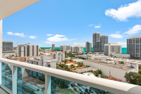 Condominio en venta en Miami Beach, Florida, 1 dormitorio, 84.54 m2 № 1814414 - foto 18