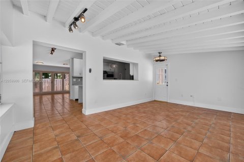 Villa ou maison à louer à Pinecrest, Floride: 3 chambres, 141.77 m2 № 2292155 - photo 25