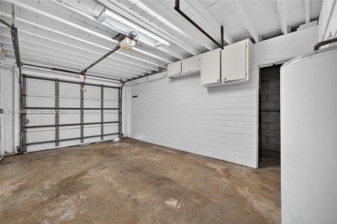 Villa ou maison à louer à Pinecrest, Floride: 3 chambres, 141.77 m2 № 2292155 - photo 22