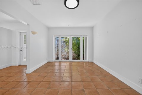 Villa ou maison à louer à Pinecrest, Floride: 3 chambres, 141.77 m2 № 2292155 - photo 11