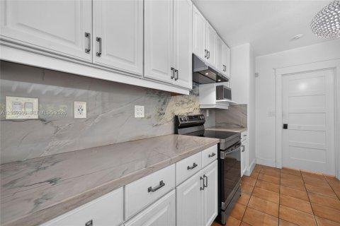 Villa ou maison à louer à Pinecrest, Floride: 3 chambres, 141.77 m2 № 2292155 - photo 17