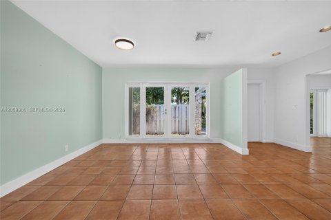 Villa ou maison à louer à Pinecrest, Floride: 3 chambres, 141.77 m2 № 2292155 - photo 14