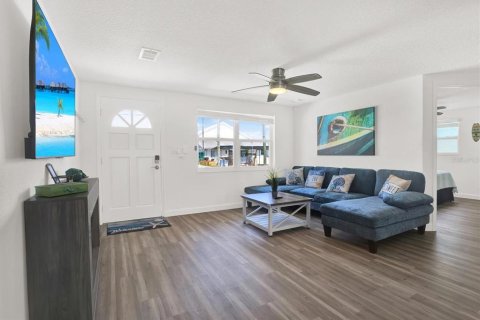Villa ou maison à vendre à Hudson, Floride: 2 chambres, 89.93 m2 № 2142942 - photo 2