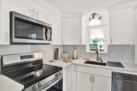 Villa ou maison à vendre à Hudson, Floride: 2 chambres, 89.93 m2 № 2142942 - photo 7