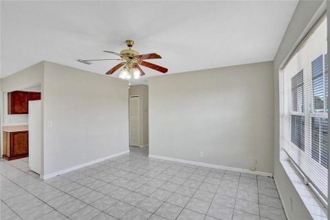 Villa ou maison à louer à Davie, Floride: 3 chambres, 110.46 m2 № 2390123 - photo 14