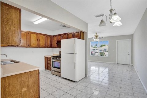 Villa ou maison à louer à Davie, Floride: 3 chambres, 110.46 m2 № 2390123 - photo 16