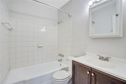 Villa ou maison à louer à Davie, Floride: 3 chambres, 110.46 m2 № 2390123 - photo 11