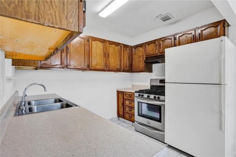 Villa ou maison à louer à Davie, Floride: 3 chambres, 110.46 m2 № 2390123 - photo 17