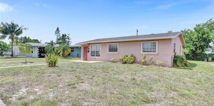 Villa ou maison à Davie, Floride 3 chambres, 110.46 m2 № 2390123