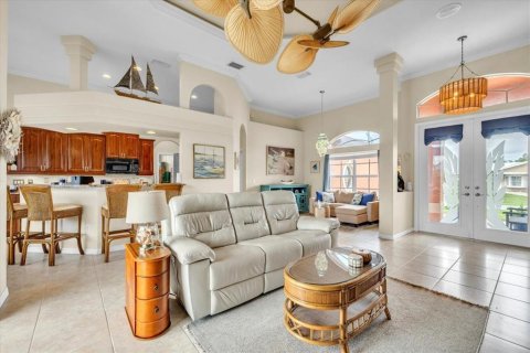 Villa ou maison à vendre à Port Charlotte, Floride: 3 chambres, 220.64 m2 № 2409004 - photo 4