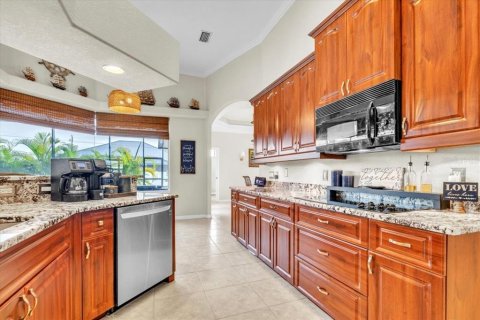 Villa ou maison à vendre à Port Charlotte, Floride: 3 chambres, 220.64 m2 № 2409004 - photo 14