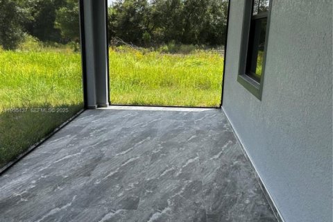 Casa en alquiler en Lehigh Acres, Florida, 4 dormitorios № 1993673 - foto 17