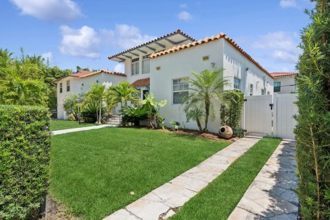 House in West Palm Beach, Florida 6 bedrooms, 289.3 sq.m. № 2087654 - photo 2