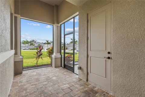House in Parrish, Florida 2 bedrooms, 146.32 sq.m. № 2400317 - photo 4