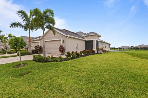House in Parrish, Florida 2 bedrooms, 146.32 sq.m. № 2400317 - photo 2