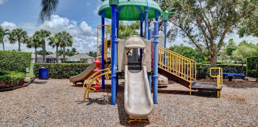 Villa ou maison à West Palm Beach, Floride 2 chambres, 132.76 m2 № 1117905