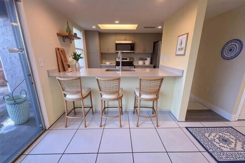 Touwnhouse à louer à Orlando, Floride: 2 chambres, 108.14 m2 № 2416530 - photo 13