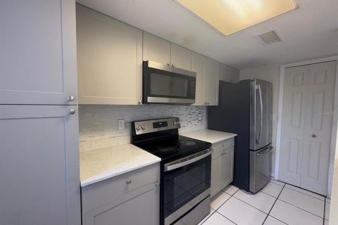 Touwnhouse à louer à Orlando, Floride: 2 chambres, 108.14 m2 № 2416530 - photo 24