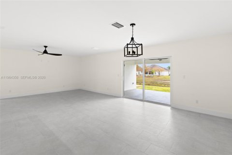 Villa ou maison à vendre à Port St. Lucie, Floride: 4 chambres, 199.46 m2 № 2079024 - photo 24