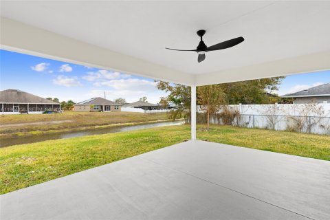 Villa ou maison à vendre à Port St. Lucie, Floride: 4 chambres, 199.46 m2 № 2079024 - photo 10