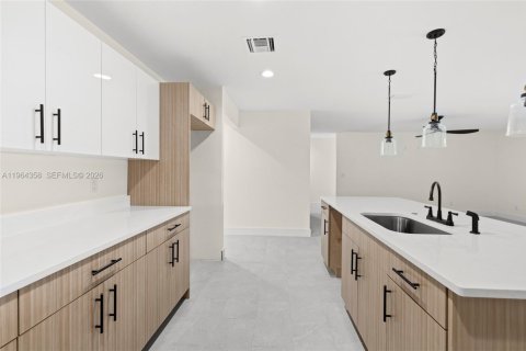 Villa ou maison à vendre à Port St. Lucie, Floride: 4 chambres, 199.46 m2 № 2079024 - photo 22