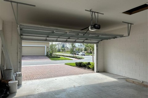 Townhouse in Winter Garden, Florida 4 bedrooms, 178.37 sq.m. № 1915085 - photo 22