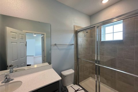 Townhouse in Winter Garden, Florida 4 bedrooms, 178.37 sq.m. № 1915085 - photo 20