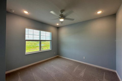 Townhouse in Winter Garden, Florida 4 bedrooms, 178.37 sq.m. № 1915085 - photo 18