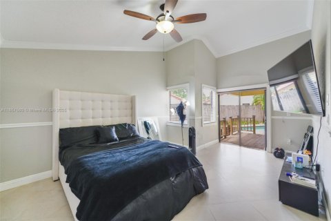 Casa en venta en Pembroke Pines, Florida, 2 dormitorios, 115.38 m2 № 1881741 - foto 9