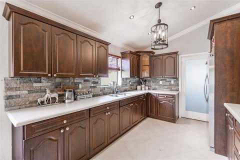 Casa en venta en Pembroke Pines, Florida, 2 dormitorios, 115.38 m2 № 1881741 - foto 6