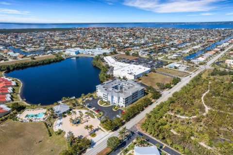 Condominio en venta en Punta Gorda, Florida, 2 dormitorios, 127 m2 № 1549117 - foto 4