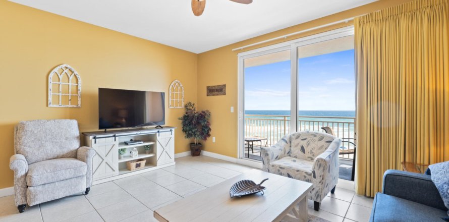 Condominio en Panama City Beach, Florida, 1 dormitorio  № 590215