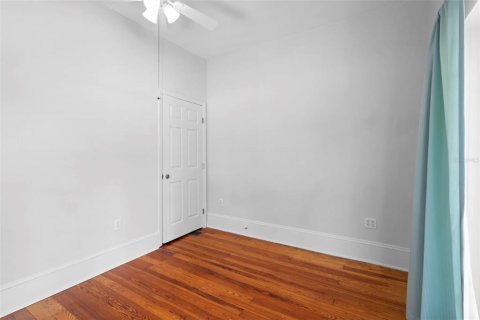 House in DeLand, Florida 4 bedrooms, 144.74 sq.m. № 1907907 - photo 29