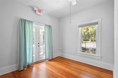 House in DeLand, Florida 4 bedrooms, 144.74 sq.m. № 1907907 - photo 28