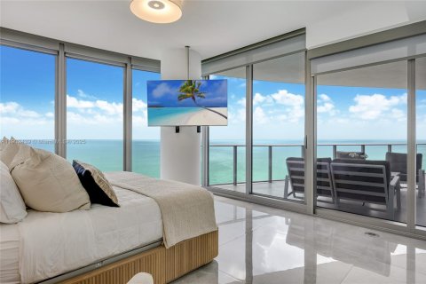 Condo in Sunny Isles Beach, Florida, 3 bedrooms  № 1953858 - photo 9