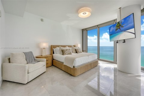 Condo in Sunny Isles Beach, Florida, 3 bedrooms  № 1953858 - photo 10