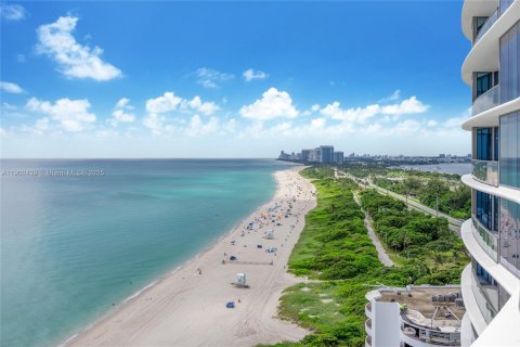 Condo in Sunny Isles Beach, Florida, 3 bedrooms  № 1953858 - photo 2